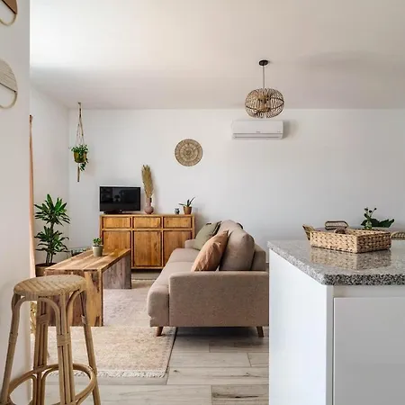 Colibri Cozy One Bedroom * 阿尔热祖尔